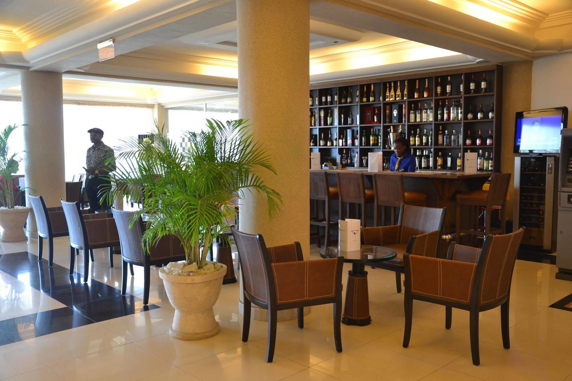 Nobila Airport Hotel Cotonou Exterior foto